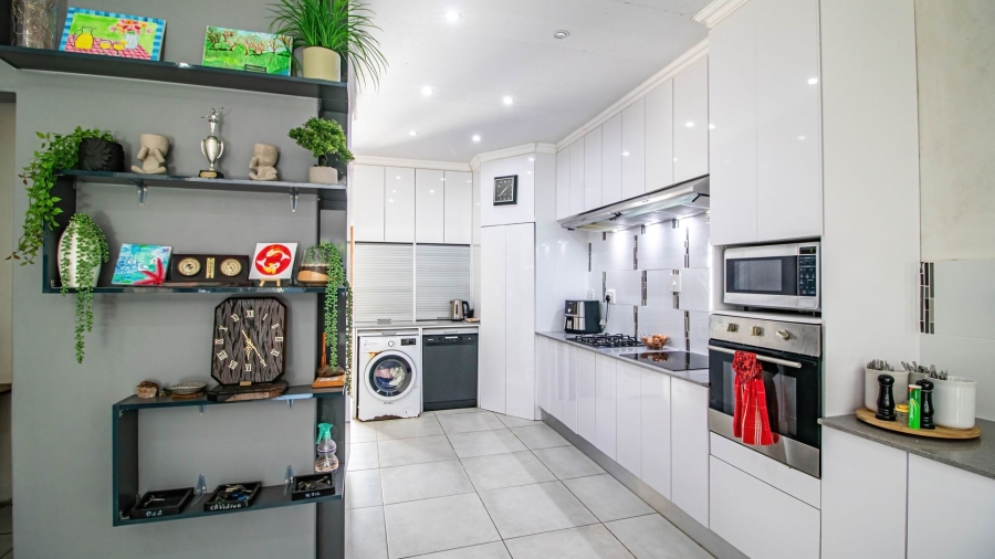 3 Bedroom Property for Sale in Baysville Eastern Cape